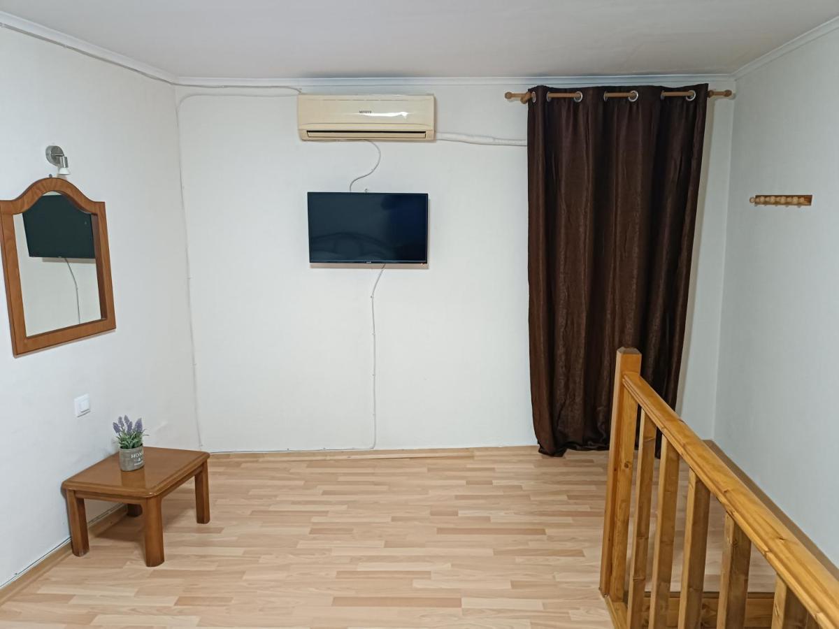 Two-Storey Maisonette Next To The Port Mantouki Екстер'єр фото