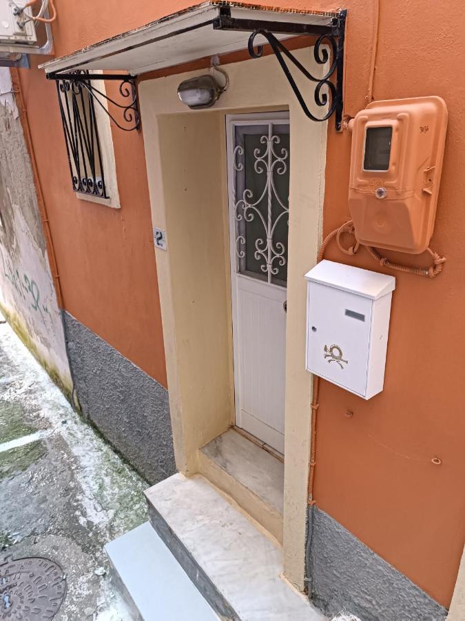 Two-Storey Maisonette Next To The Port Mantouki Екстер'єр фото